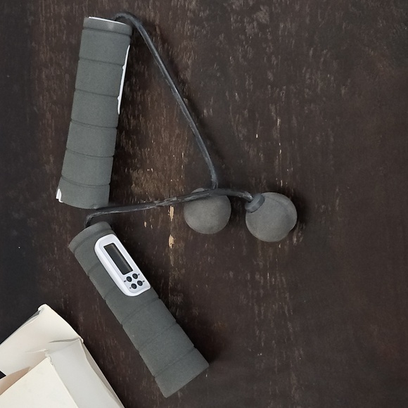 Cordless Jump Rope - Picture 7 of 11